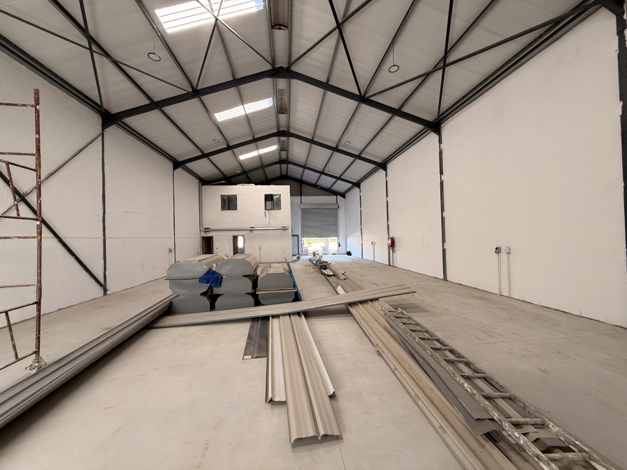 To Let Commercial Property for Rent in Rivergate Western Cape